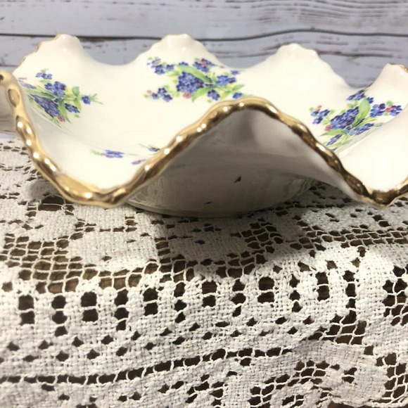 Holley Ross Distinguished China Ruffle Bowl - Picture 4 of 8